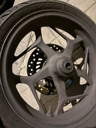 Rueda trasera moto