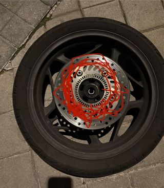 Rueda trasera moto