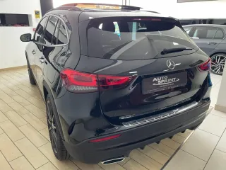 Mercedes-Benz GLA 200 200d 8G-DCT