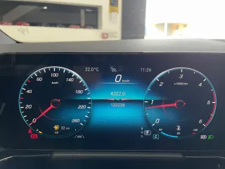 Mercedes-Benz GLA 200 200d 8G-DCT