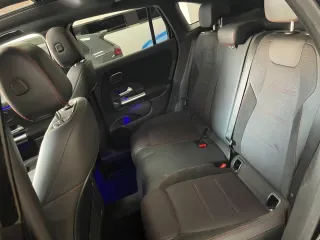 Mercedes-Benz GLA 200 200d 8G-DCT