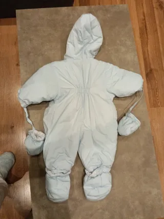 Buzo/Mono Bebé Azul con Manoplas y Pies