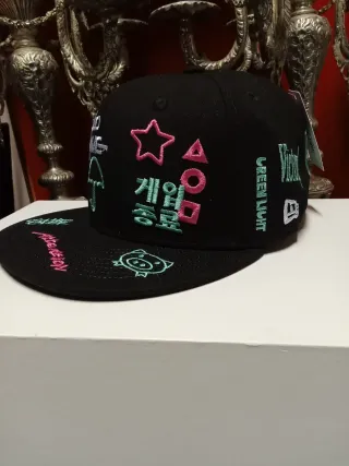Gorra New Era 59Fifty Squid Game Talla 7.1/2