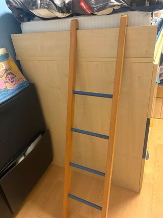 Litera madera y metal.