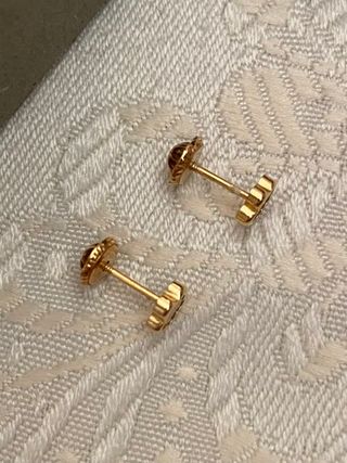 Pendientes flor oro y nacar NUEVOS