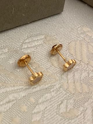 Pendientes flor oro y nacar NUEVOS