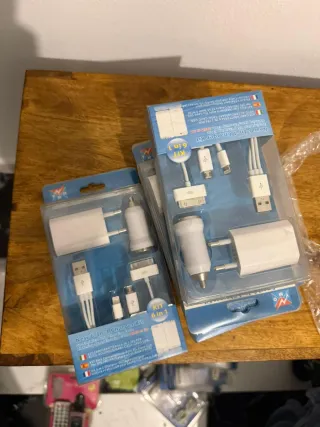 Cargador y Accesorios Coche KT