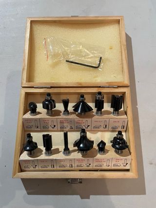 Fresadora Eléctrica 1050W