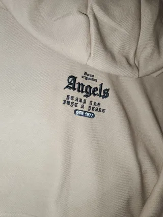 Sudadera Beige con Estampado Angels