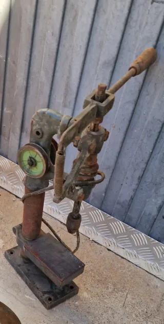 Juego de 3 jarrones de cobre antiguos