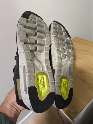 Zapatillas Nike Air Max Zero Negras y Moradas