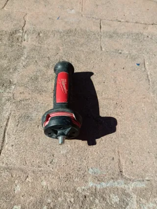 Mango Amoladora Milwaukee