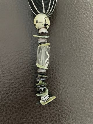 Colgante largo con cuentas