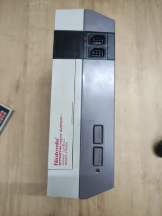 Consola Nintendo NES + controller + joystick