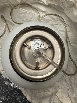 Lampada da tavolo sfera bianca