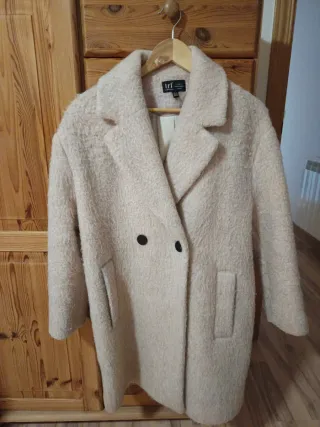 Abrigo Zara Beige