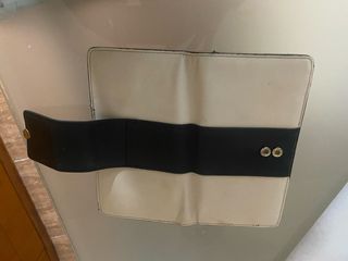 Cartera monedero beige y negra
