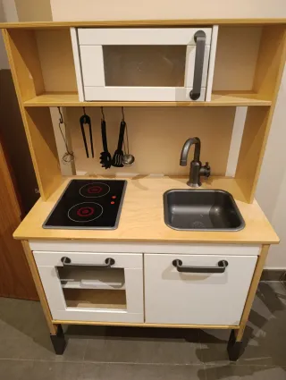 Cocinita de madera IKEA