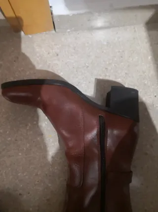 Botas de cuero marrones