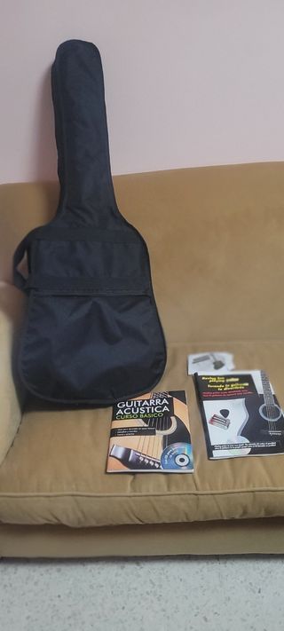 GUITARRA ACUSTICA NUEVA