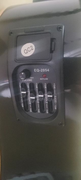 GUITARRA ACUSTICA NUEVA