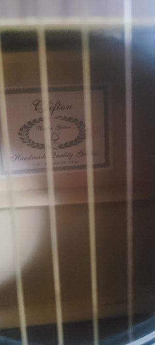 GUITARRA ACUSTICA NUEVA