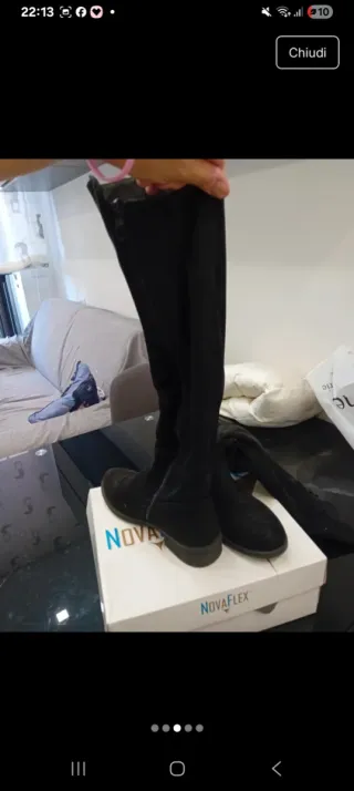 Stivaletti scamosciati neri