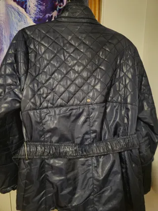 Cazadora acolchada azul marino talla L