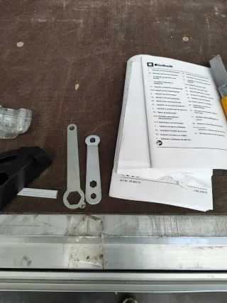 Sierra de mesa Einhell TC-TS 8 I