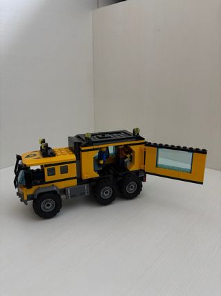 Lego Centro Operaciones Móvil 4x4