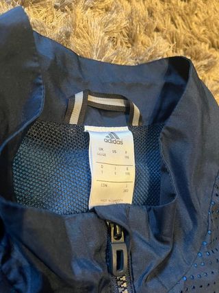 Chaqueta Adidas con cremallera azul