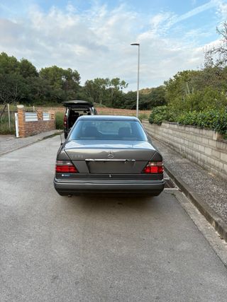 Mercedes-Benz Classe E220 1994