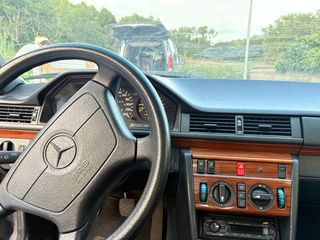 Mercedes-Benz Classe E220 1994