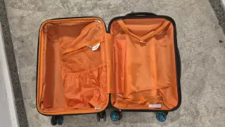 Maleta de viaje IT Luggage pequeña