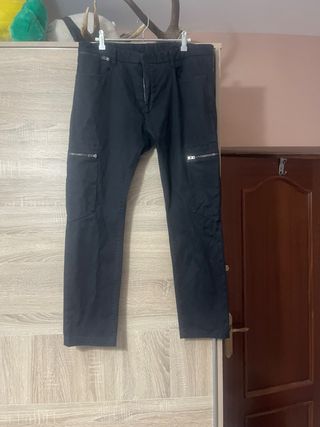 Pantalones cargo negros hombre