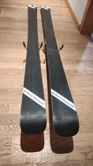 Esquis travesia, pieles y cuchillas