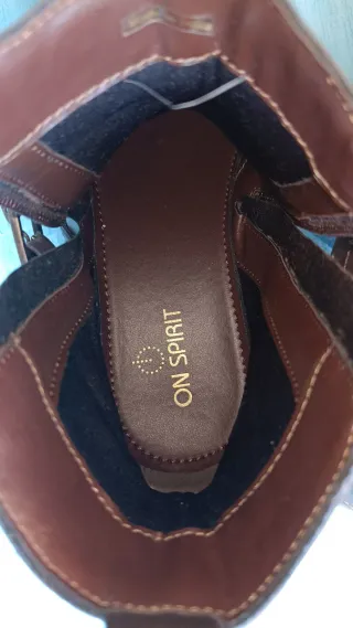 Stivali marroni con fibbia