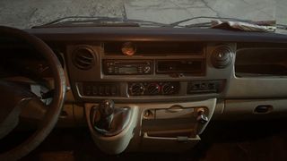 Furgoneta Opel Movano 2006 en buen estado.