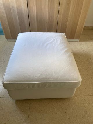 Pouf appoggiapiedi IKEA bianco