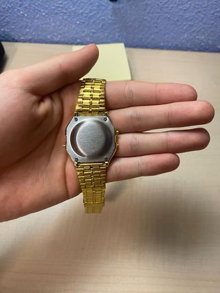 Reloj Dorado Estilo Casio Correa Ajustable