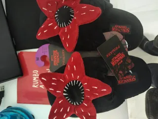Zapatillas Demogorgon Stranger Things talla M