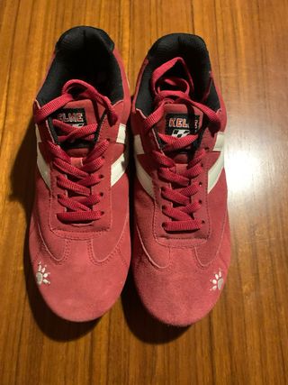 Scarpe Kelme camoscio rosse