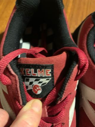Scarpe Kelme camoscio rosse