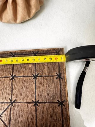 Juego de mesa antiguo de madera