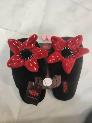 Zapatillas Demogorgon Stranger Things Talla L