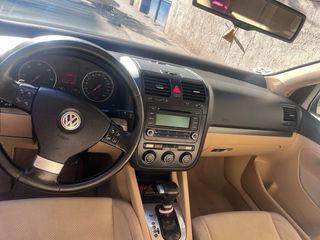 Volkswagen Golf 2005