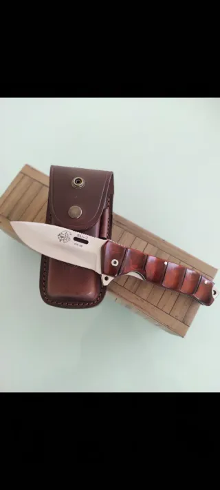 Herramienta de corte artesanal de Coleccion