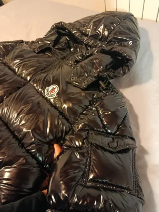 Chamarra Moncler Negra Brillante