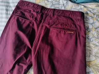 Pantalón Massimo Dutti granate hombre
