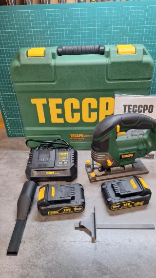 Sierra de calar inalámbrica Teccpo 18V